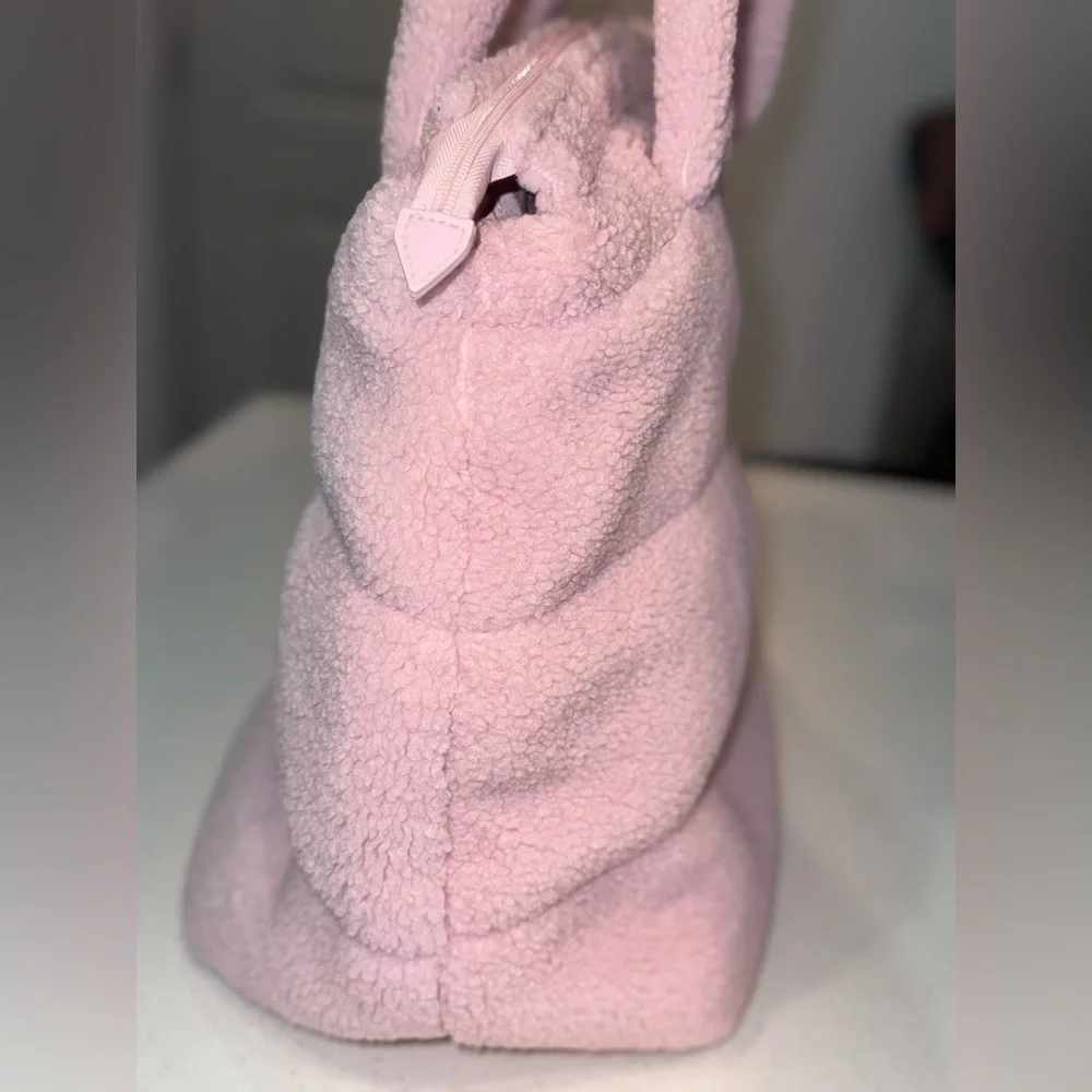 PINK Victoria’s Secret Sherpa Puffer Tote Bag - Soft Pink Cozy Quilted - Picture 4 of 10